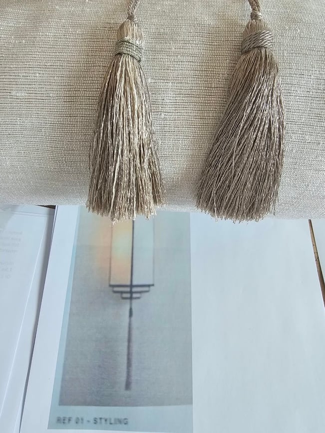 Linen tassels
