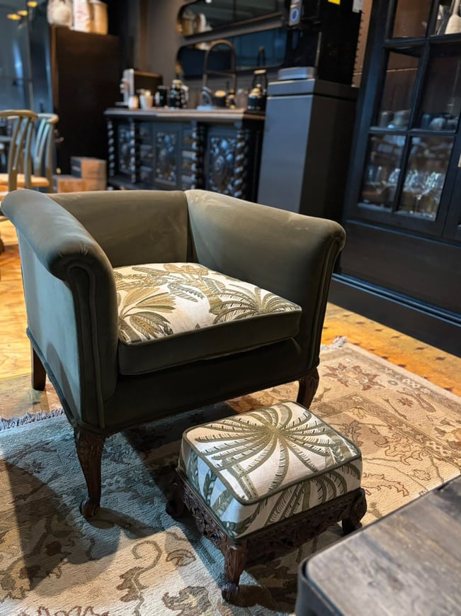 Velvet armchair & ottoman
